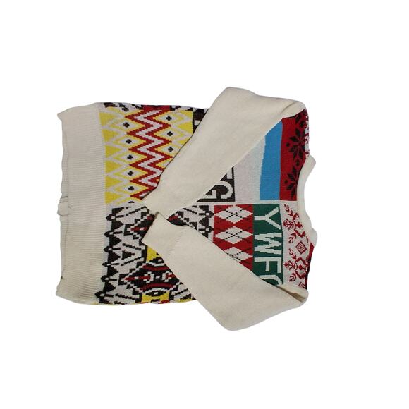 Vintage YWFG Dopamine Grandpa Cable Knit Preppy Festival Bear Cardigan Sweater - Picture 6 of 12